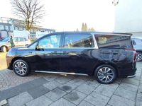 Second-hand Maxus MIFA 9 180 kW (245 CP) 2024 Negru Monovolum