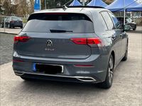 Gebraucht VW Golf VIII Move 150 PS (110 kW) 2024 Grau Limousine