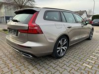 gebraucht Volvo V60 D3 Automatik R-Design NAVI + F-LED + 360-CAM + AHK