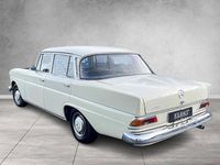 Second-hand Mercedes 200 95 CP (69 kW) 1966 Alb Berlinǎ