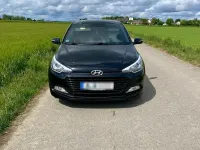 Gebraucht Hyundai i20 YES! 101 PS (74 kW) 2017 Schwarz Kleinwagen