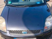 Gebraucht Ford Fiesta Ambiente 90 PS (66 kW) 2008 Andere farben Kleinwagen