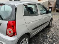 gebraucht Kia Picanto 1.1L 2 Hand!!!!