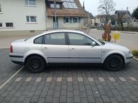 Gebraucht VW Passat 100 PS (73 kW) 1998 Silber Limousine