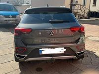 Gebraucht VW T-Roc Style 150 PS (110 kW) 2023 Grau SUV