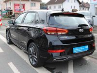 Gebraucht Hyundai i30 Trend 160 PS (117 kW) 2023 Schwarz Limousine