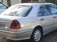 Second-hand Mercedes C180 Elegance 122 CP (89 kW) 1999 Argintiu Berlinǎ