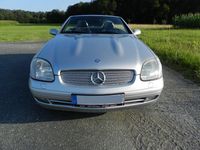 Gebraucht Mercedes SLK230 193 PS (141 kW) 1997 Silber Cabrio
