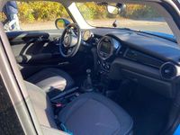 Gebraucht Mini Cooper 136 PS (100 kW) 2017 Blau Kleinwagen