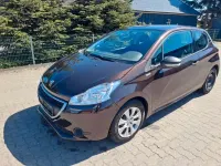 Gebraucht Peugeot 208 68 PS (50 kW) 2013 Braun Kleinwagen