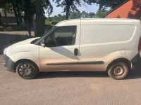 Gebraucht Opel Combo Edition 105 PS (77 kW) 2014 Weiß Van / Kleinbus