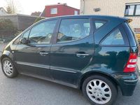 Gebraucht Mercedes A140 60 PS (44 kW) 2001 Grün Limousine