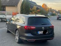 Gebraucht VW Passat 238 PS (175 kW) 2018 Andere farben Kombi