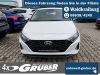 Gebraucht Hyundai i20 101 PS (74 kW) 2022 Polar white Kleinwagen