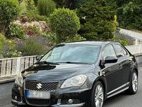 Gebraucht Suzuki Kizashi 178 PS (130 kW) 2012 Schwarz Limousine