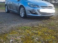 Gebraucht Opel Astra Selection 140 PS (102 kW) 2013 Grau Limousine