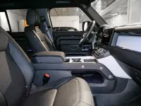Gebraucht Land Rover Defender SE Dynamic 300 PS (220 kW) 2025 Grau SUV