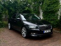 Gebraucht Skoda Superb 190 PS (139 kW) 2016 Schwarz Limousine