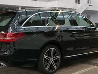 Gebraucht Mercedes C300e 320 PS (235 kW) 2020 Schwarz Kombi
