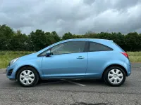 Gebraucht Opel Corsa Edition 86 PS (63 kW) 2014 Crinan blau / himmelblau Kleinwagen