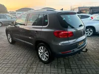 Gebraucht VW Tiguan LOUNGE 150 PS (110 kW) 2016 Grau SUV