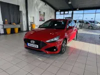 Neu Hyundai i30 140 PS (102 kW) 2025 Rot Kombi