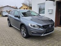 Gebraucht Volvo V60 CC Summum 150 PS (110 kW) 2016 Osmium grey / metallic Kombi