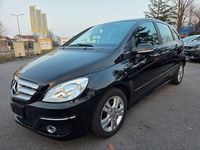 Gebraucht Mercedes B180 116 PS (85 kW) 2010 Schwarz Van / Kleinbus