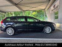 Gebraucht Volvo V60 Business Edition 163 PS (119 kW) 2014 Schwarz Kombi