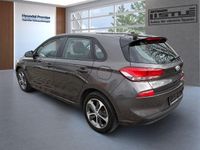 Gebraucht Hyundai i30 Select 99 PS (72 kW) 2018 Braun (metallic) Limousine