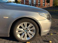 Gebraucht BMW 523 177 PS (130 kW) 2005 Silber Limousine