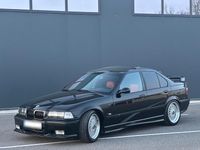 Second-hand BMW 320 150 CP (110 kW) 1992 Negru Berlinǎ