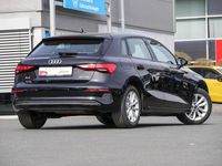 Gebraucht Audi A3 Basis 116 PS (85 kW) 2023 Brillantschwarz Limousine