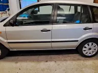 Gebraucht Ford Fusion Trend 101 PS (74 kW) 2005 Grau Kleinwagen