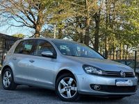 Gebraucht VW Golf VI Team 105 PS (77 kW) 2010 Silber Kleinwagen