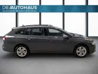 Gebraucht VW Golf VIII Life 110 PS (80 kW) 2023 Grau Kombi