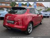 Neu Ora 03 125 kW (171 PS) 2025 Mars red / starry black metall Kleinwagen