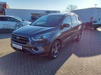 gebraucht Ford Kuga Black & Silver Ed. 1.5l Ecoboost 175 PS 4x4 Black & Silver Ed. 1.5l Ecoboost 175 PS 4x4 Automatik