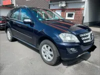Gebraucht Mercedes ML320 224 PS (164 kW) 2009 Blau SUV