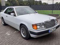 Gebraucht Mercedes 230 132 PS (97 kW) 1990 Weiß Coupé
