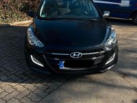 Gebraucht Hyundai i30 110 PS (80 kW) 2015 Schwarz Kombi