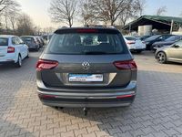 Second-hand VW Tiguan Highline 150 CP (110 kW) 2017 Gri SUV
