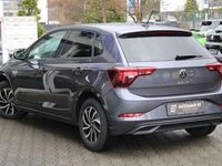 Gebraucht VW Polo Life 95 PS (69 kW) 2025 Grau Kleinwagen