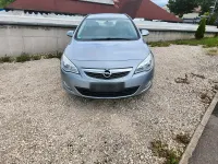 Gebraucht Opel Astra 116 PS (85 kW) 2011 Blau Kombi