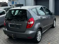 Gebraucht Mercedes A180 109 PS (80 kW) 2011 Silber Kleinwagen