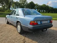 Gebraucht Mercedes 300 109 PS (80 kW) 1987 Blau Limousine