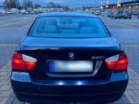 Gebraucht BMW 320 150 PS (110 kW) 2005 Blau Limousine