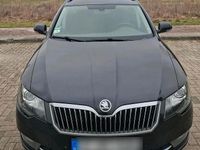 Gebraucht Skoda Superb 170 PS (125 kW) 2014 Schwarz Kombi