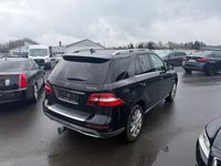 Gebraucht Mercedes ML350 258 PS (189 kW) 2012 Schwarz SUV