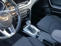Gebraucht Kia Ceed Spirit 159 PS (116 kW) 2021 Blau Kleinwagen